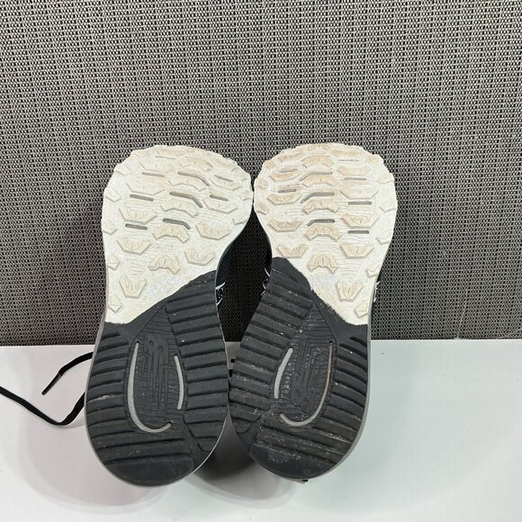 New Balance All Terrain Womens Trail Running Shoes Black/White Size 9.5 B - Picture 8 of 9